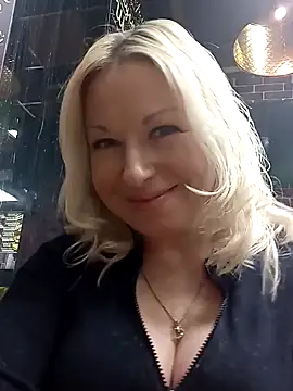 Snapshot of Arina_smiles chatting on January 31, 2025, 4:17 pm Arina smiles online show from January 31, 2025, 4:17 pm