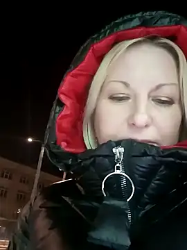 Snapshot of Arina_smiles chatting on February 16, 2025, 9:16 pm Arina smiles online show from February 16, 2025, 9:16 pm