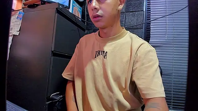 boy bigcock24cm online show from June 14, 2026, 2:30 pm