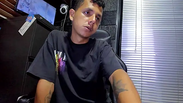 boy bigcock24cm online show from July 16, 2026, 11:44 pm