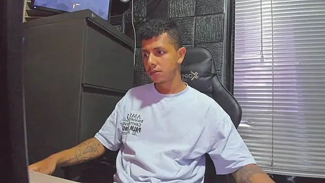 boy bigcock24cm online show from July 21, 2026, 1:08 am