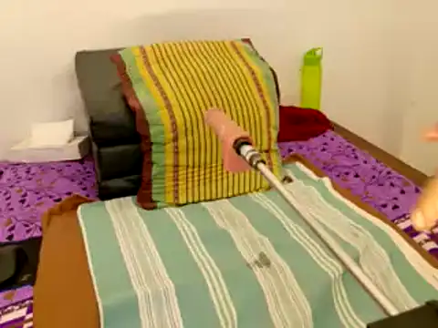 Suzzy-SL online show from March 17, 2026, 3:11 am