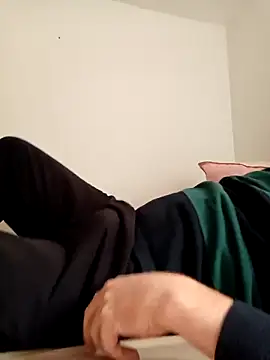 ScalicHat69 online show from November 18, 2025, 8:30 am