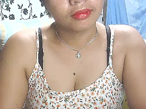 Snapshot of lovely_samxxx24 chatting on December 7, 2024, 8:49 pm lovely samxxx24 online show from December 7, 2024, 8:49 pm