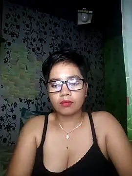 Snapshot of lovely_samxxx24 chatting on February 15, 2025, 8:00 am lovely samxxx24 online show from February 15, 2025, 8:00 am