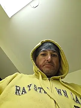 Snapshot of smoke777999 chatting on February 8, 2026, 2:31 pm smoke777999 online show from February 8, 2026, 2:31 pm