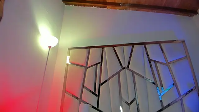 hot booty  online show from June 1, 2026, 9:27 pm