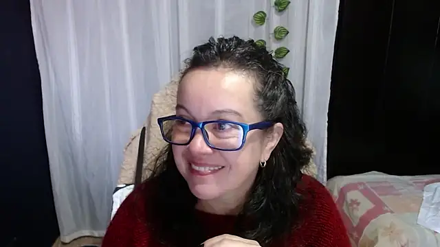 Snapshot of Sonialorens_ chatting on January 14, 2025, 12:24 pm Sonialorens online show from January 14, 2025, 12:24 pm