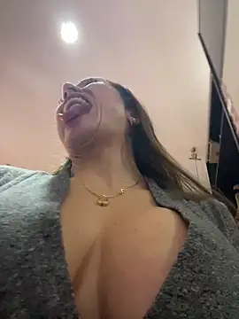 Snapshot of angelitasexy81 chatting on February 26, 2025, 6:11 pm angelitasexy81 online show from February 26, 2025, 6:11 pm