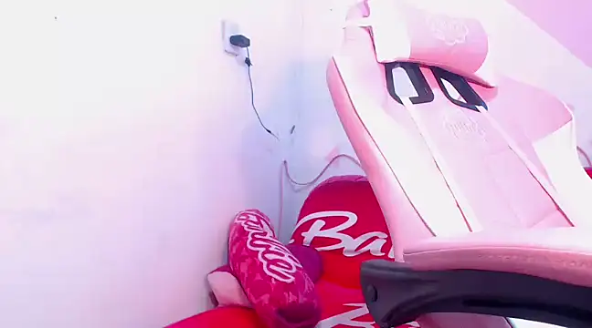 Snapshot of ashley_19xx chatting on December 21, 2024, 3:03 am ashley 19xx online show from December 21, 2024, 3:03 am