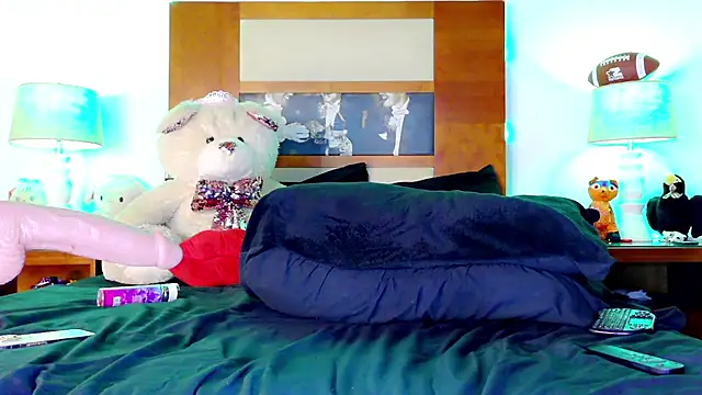 Snapshot of ashley_19xx chatting on October 3, 2025, 5:21 pm ashley 19xx online show from October 3, 2025, 5:21 pm