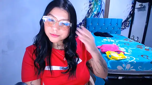 Snapshot of venuxwilliam chatting on June 13, 2026, 10:29 pm venuxwilliam online show from June 13, 2026, 10:29 pm