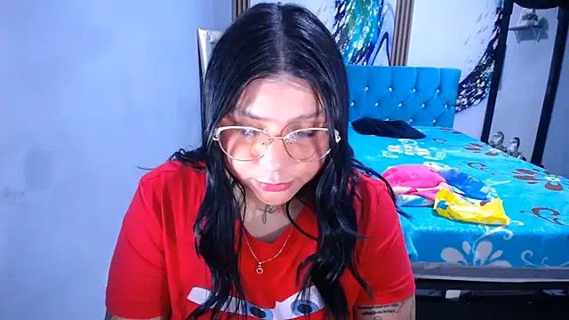 Snapshot of venuxwilliam chatting on June 14, 2026, 2:35 am venuxwilliam online show from June 14, 2026, 2:35 am
