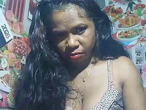 Snapshot of Hyncam chatting on April 3, 2026, 8:07 pm Hyncam online show from April 3, 2026, 8:07 pm
