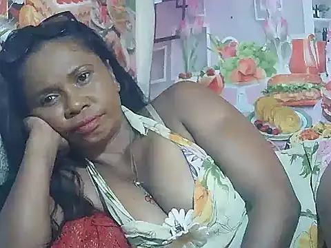 Snapshot of Hyncam chatting on April 7, 2026, 7:42 am Hyncam online show from April 7, 2026, 7:42 am