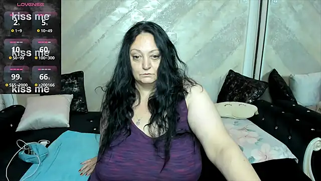 lady lauren online show from October 20, 2025, 4:02 am