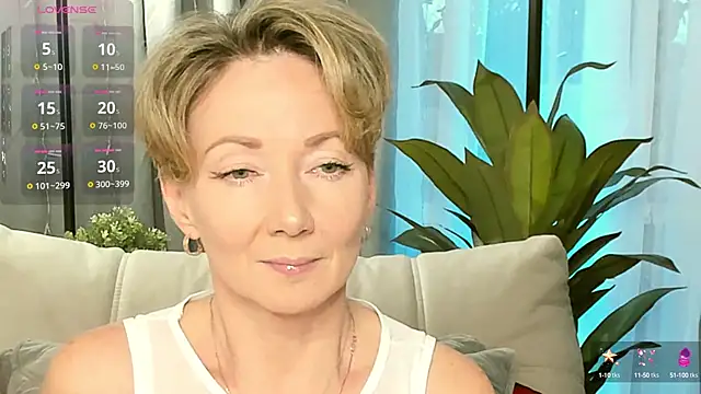 Snapshot of AkexandraFix chatting on January 23, 2025, 12:52 pm AkexandraFix online show from January 23, 2025, 12:52 pm