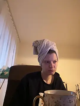 Snapshot of MaryHiggins chatting on January 28, 2025, 6:16 am MaryHiggins online show from January 28, 2025, 6:16 am