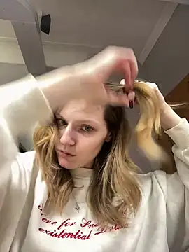 Snapshot of MaryHiggins chatting on February 1, 2025, 10:48 am MaryHiggins online show from February 1, 2025, 10:48 am