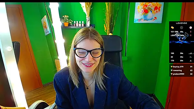 Snapshot of MaryHiggins chatting on February 13, 2025, 12:32 pm MaryHiggins online show from February 13, 2025, 12:32 pm