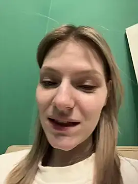 Snapshot of MaryHiggins chatting on February 13, 2025, 3:35 pm MaryHiggins online show from February 13, 2025, 3:35 pm