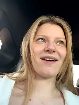 Snapshot of MaryHiggins chatting on September 9, 2025, 9:53 am MaryHiggins online show from September 9, 2025, 9:53 am