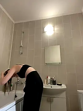 Snapshot of MaryHiggins chatting on October 12, 2025, 6:12 am MaryHiggins online show from October 12, 2025, 6:12 am