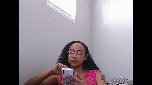 RylHoneyy online show from February 17, 2026, 8:59 pm