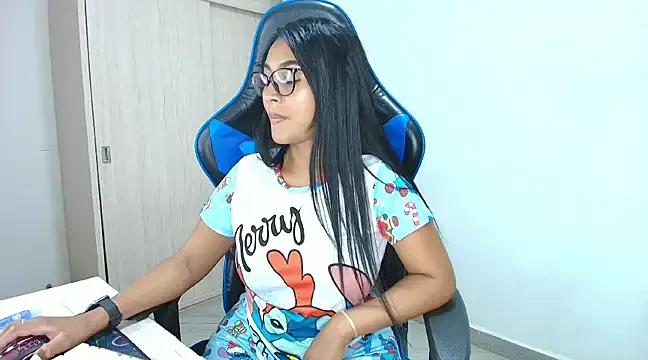 sophiax-x online show from December 25, 2024, 9:22 pm