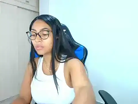 sophiax-x online show from January 21, 2025, 12:07 pm