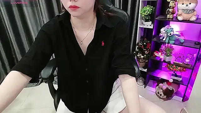 Snapshot of Yuki-yio chatting on July 30, 2026, 1:15 am Yuki-yio online show from July 30, 2026, 1:15 am