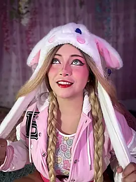 Snapshot of seraphine23 chatting on December 13, 2024, 3:49 am seraphine23 online show from December 13, 2024, 3:49 am