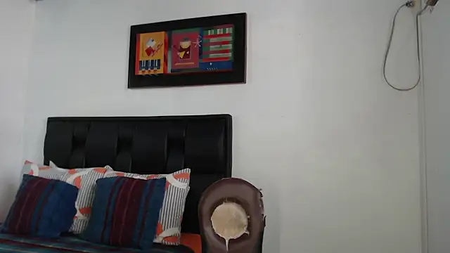 Snapshot of thommerxxx chatting on January 17, 2025, 6:54 pm thommerxxx online show from January 17, 2025, 6:54 pm