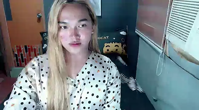 MoaningKylie online show from March 23, 2025, 6:26 am