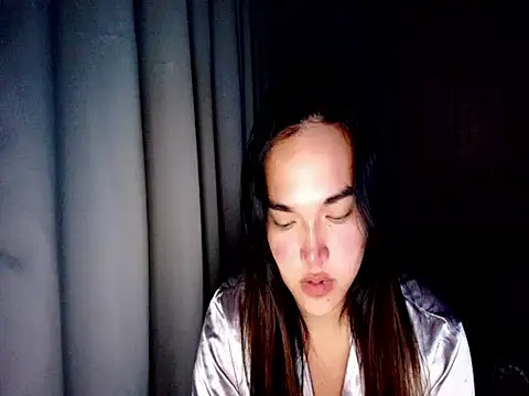 Snapshot of MoaningKylie chatting on July 31, 2026, 2:00 am MoaningKylie online show from July 31, 2026, 2:00 am