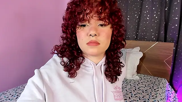 Snapshot of Amy_art chatting on February 14, 2025, 6:08 pm Amy art online show from February 14, 2025, 6:08 pm