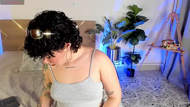Amy art online show from June 24, 2026, 8:52 pm