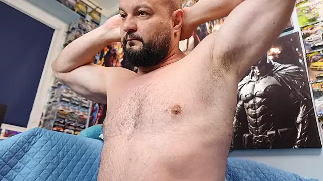 Snapshot of Muscle_Bear chatting on June 24, 2026, 5:50 am Muscle Bear online show from June 24, 2026, 5:50 am