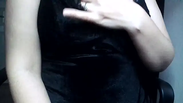 Snapshot of Nora_NRI chatting on November 1, 2025, 9:39 pm Nora NRI online show from November 1, 2025, 9:39 pm