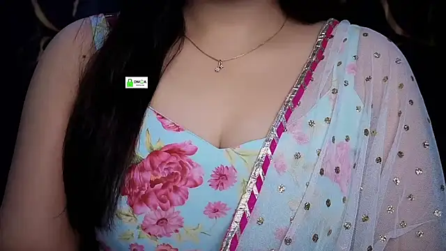 Snapshot of Sizzling__ZAARA chatting on May 28, 2026, 4:59 pm Sizzling ZAARA online show from May 28, 2026, 4:59 pm