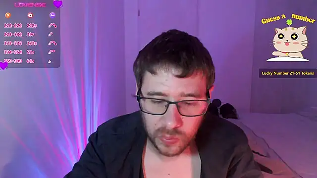 Snapshot of Thomas_Mrd chatting on December 18, 2024, 4:09 am Thomas Mrd online show from December 18, 2024, 4:09 am