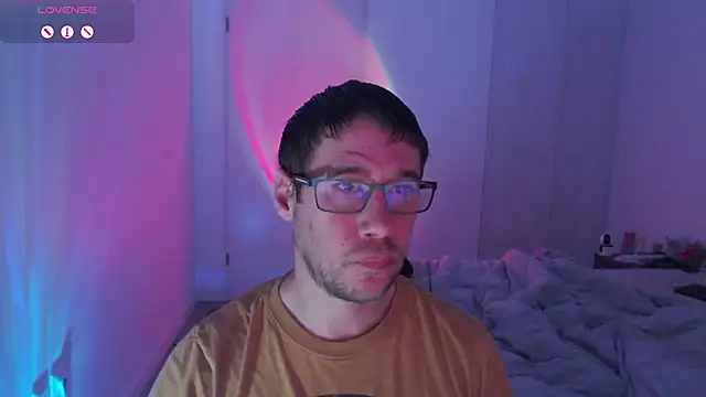 Snapshot of Thomas_Mrd chatting on November 8, 2025, 2:23 am Thomas Mrd online show from November 8, 2025, 2:23 am