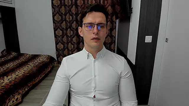 Snapshot of sexxymuscles4u chatting on March 10, 2025, 2:26 pm sexxymuscles4u online show from March 10, 2025, 2:26 pm