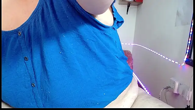 angelitolove727 online show from May 2, 2026, 10:59 pm