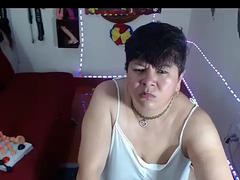 angelitolove727 online show from June 24, 2026, 11:59 pm