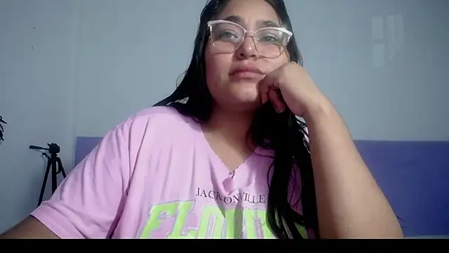 Snapshot of sirena_15 chatting on May 21, 2026, 5:25 am sirena 15 online show from May 21, 2026, 5:25 am