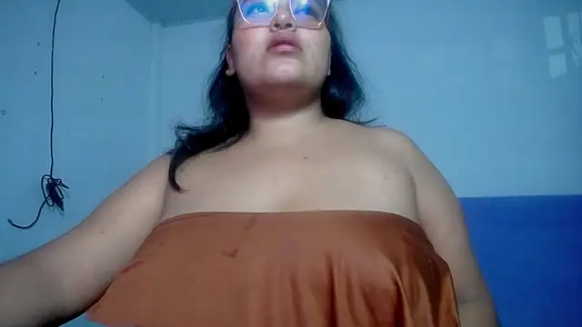 Snapshot of sirena_15 chatting on June 28, 2026, 12:16 am sirena 15 online show from June 28, 2026, 12:16 am