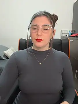 xxbbtaa online show from July 2, 2026, 8:04 pm