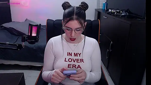 xxbbtaa online show from July 30, 2026, 1:04 am