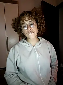 EmmaMelissa0521 online show from January 28, 2025, 1:29 am